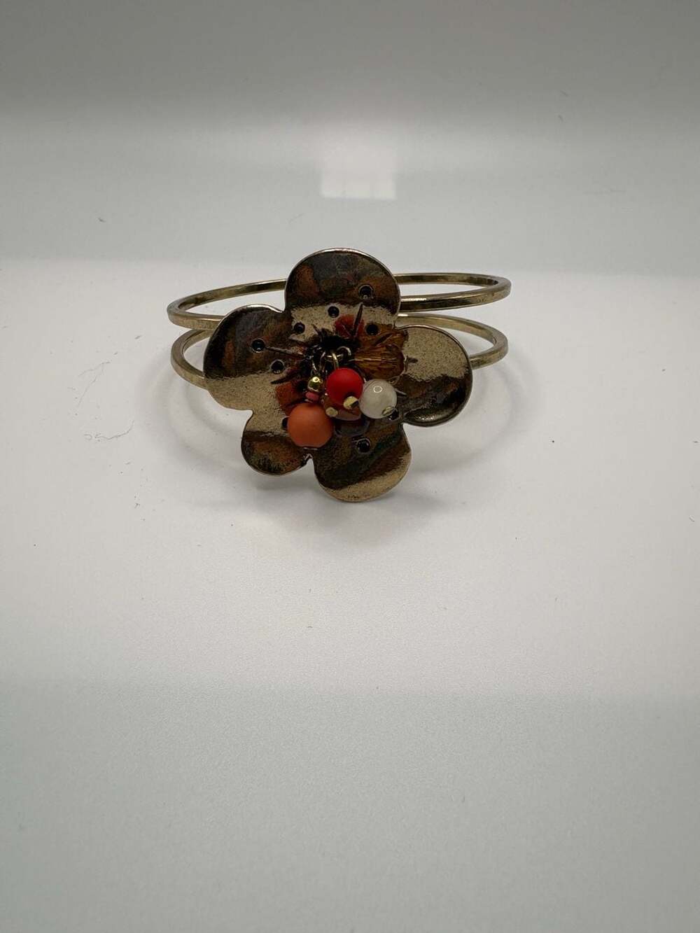Gold-Tone Flower Motif Hinged Bangle Bracelet with Beaded Accents